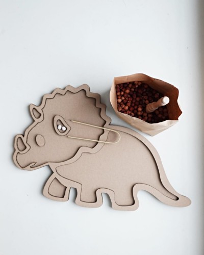 Sensokarton Triceratops.