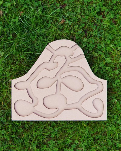 Sensokarton Mrowisko, wysypywanka sensoryczna, mrówki.